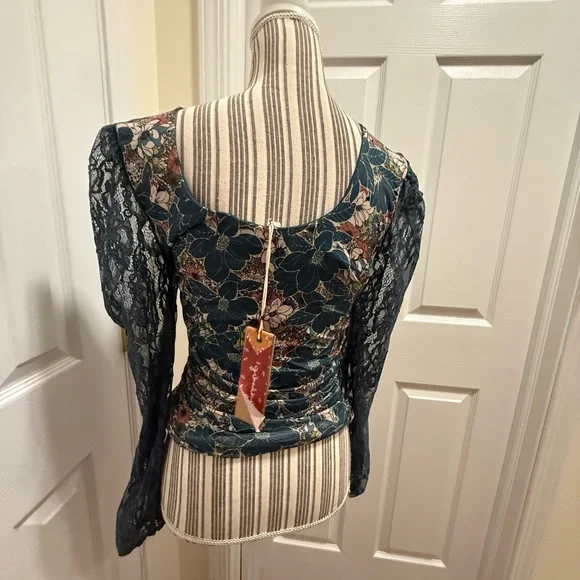 Gimmicks by BKE Teal Floral Lace Blouse Corset Style Front NWT - Picture 6 of 8